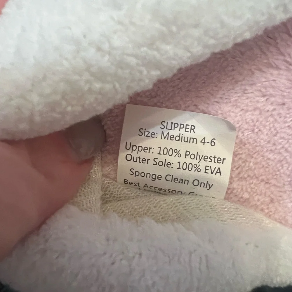 Girls nwot house slippers